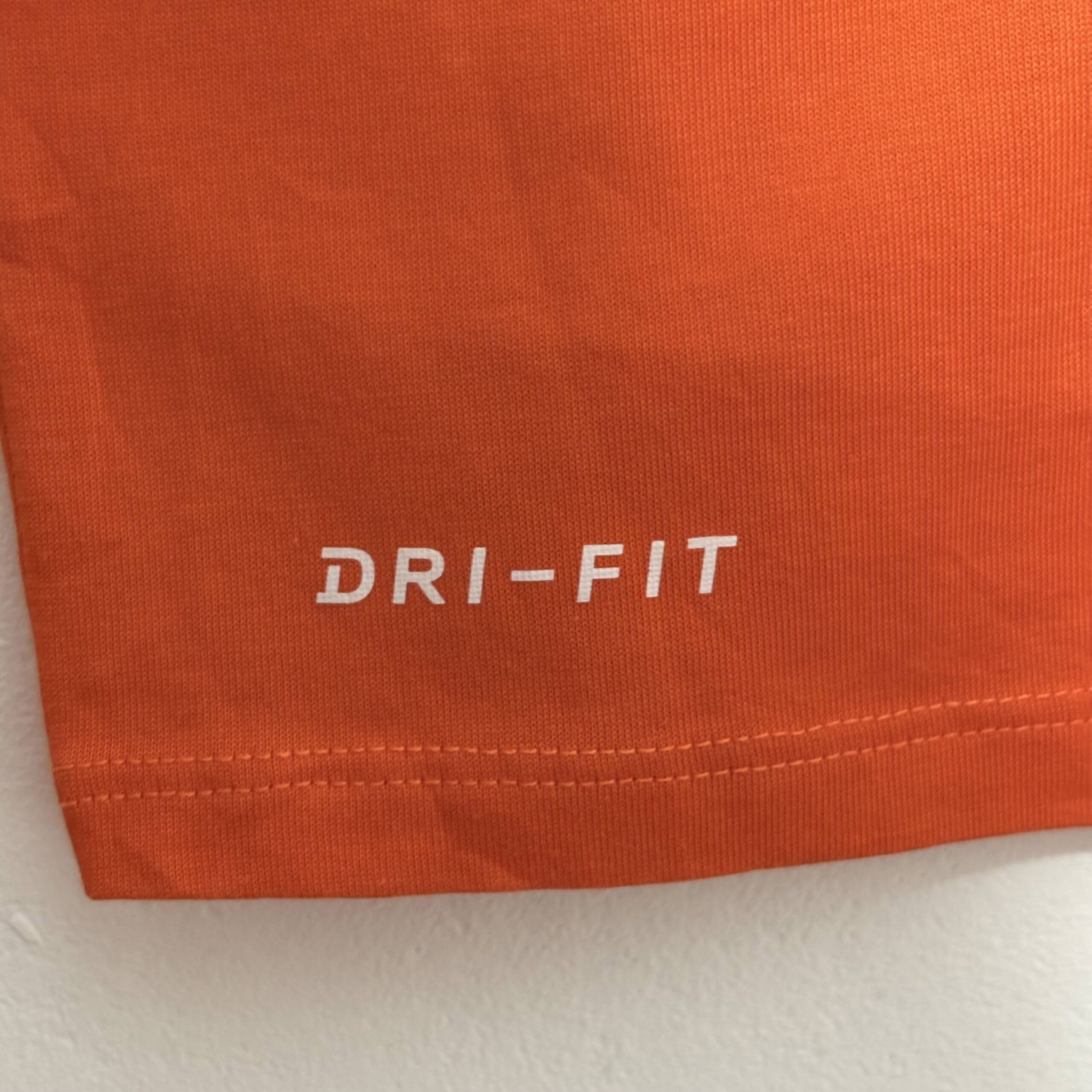 Remera Nike naranja Dri-Fit - Imagen 3