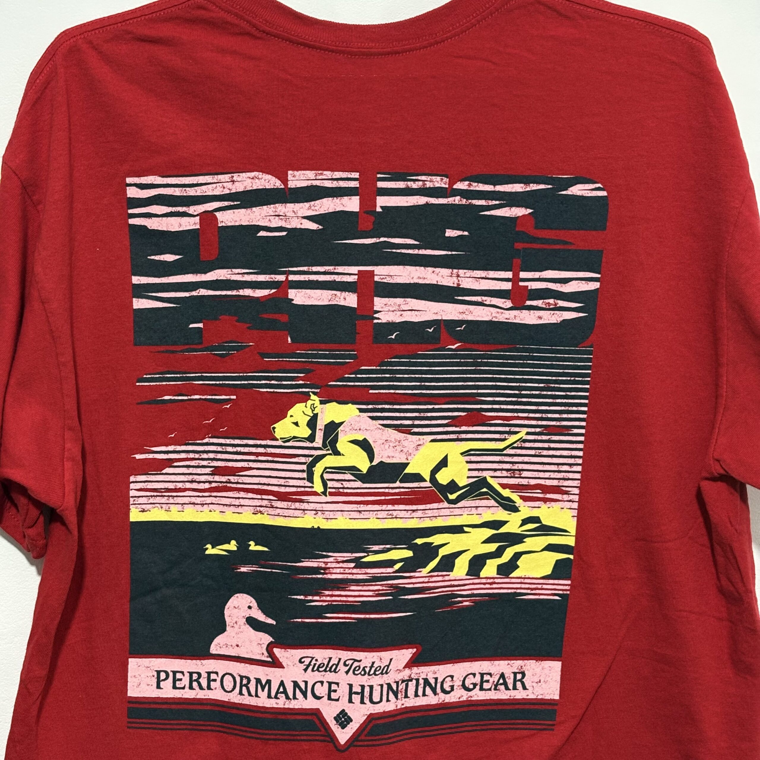 Remera Columbia roja con estampado en la espalda - Imagen 3